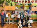 Pluszowy Miś w bibliotece _4